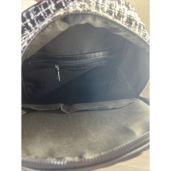NWT Badgley Mischka Black And White Big Diamond Quilted Backpack Faux Leather main image 9